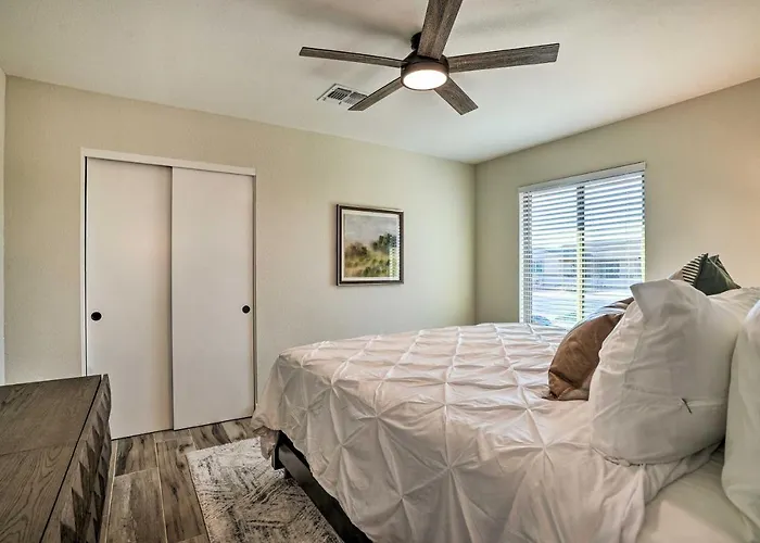 Golfer's Haven! Gem W/ Patio & Grill In Sun Holiday home *