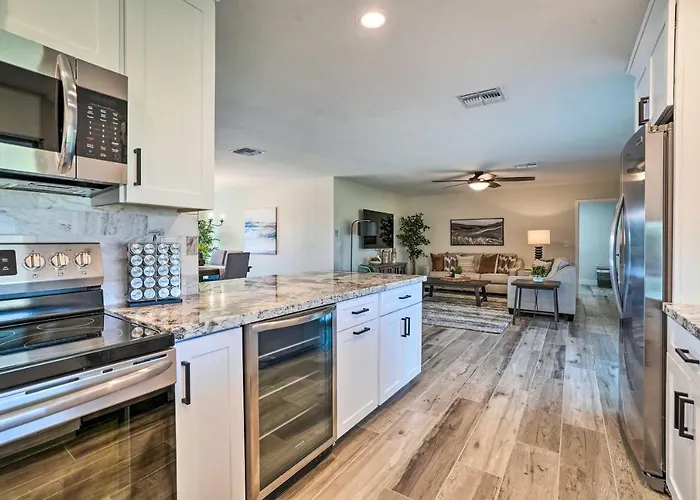 Golfer's Haven! Gem W/ Patio & Grill In Sun Holiday home *